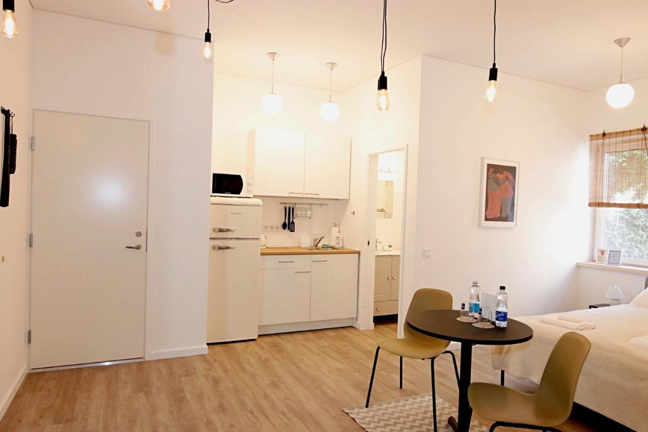 Minimalist Studio Old Town Apartments By Hostlovers Kaunas Exteriör bild