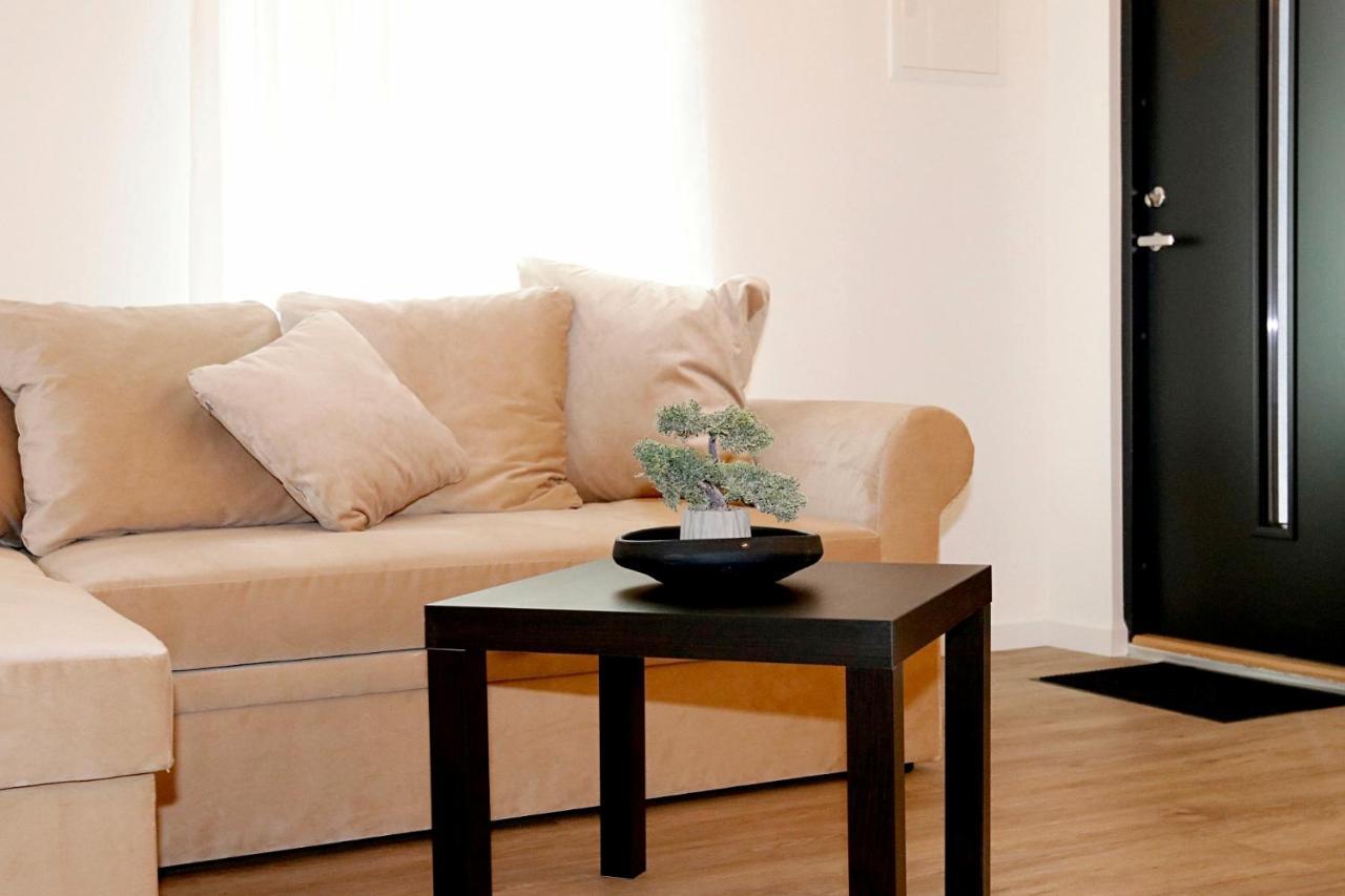 Minimalist Studio Old Town Apartments By Hostlovers Kaunas Exteriör bild