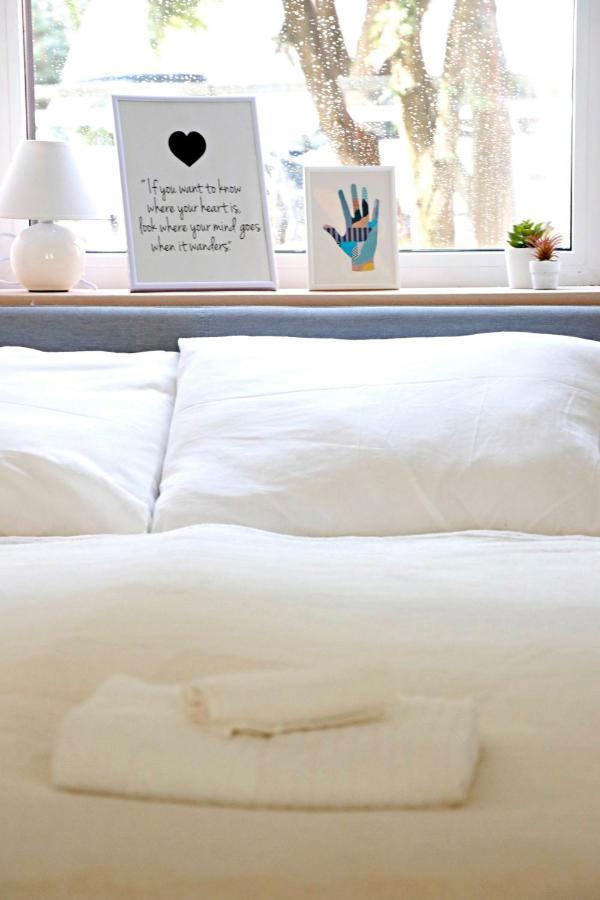 Minimalist Studio Old Town Apartments By Hostlovers Kaunas Exteriör bild